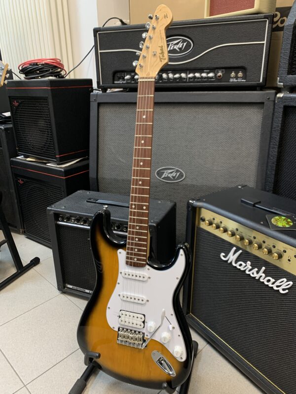 TOKAI AST52SH GS/CStrato Style HSS Golden Sunburst - immagine 3