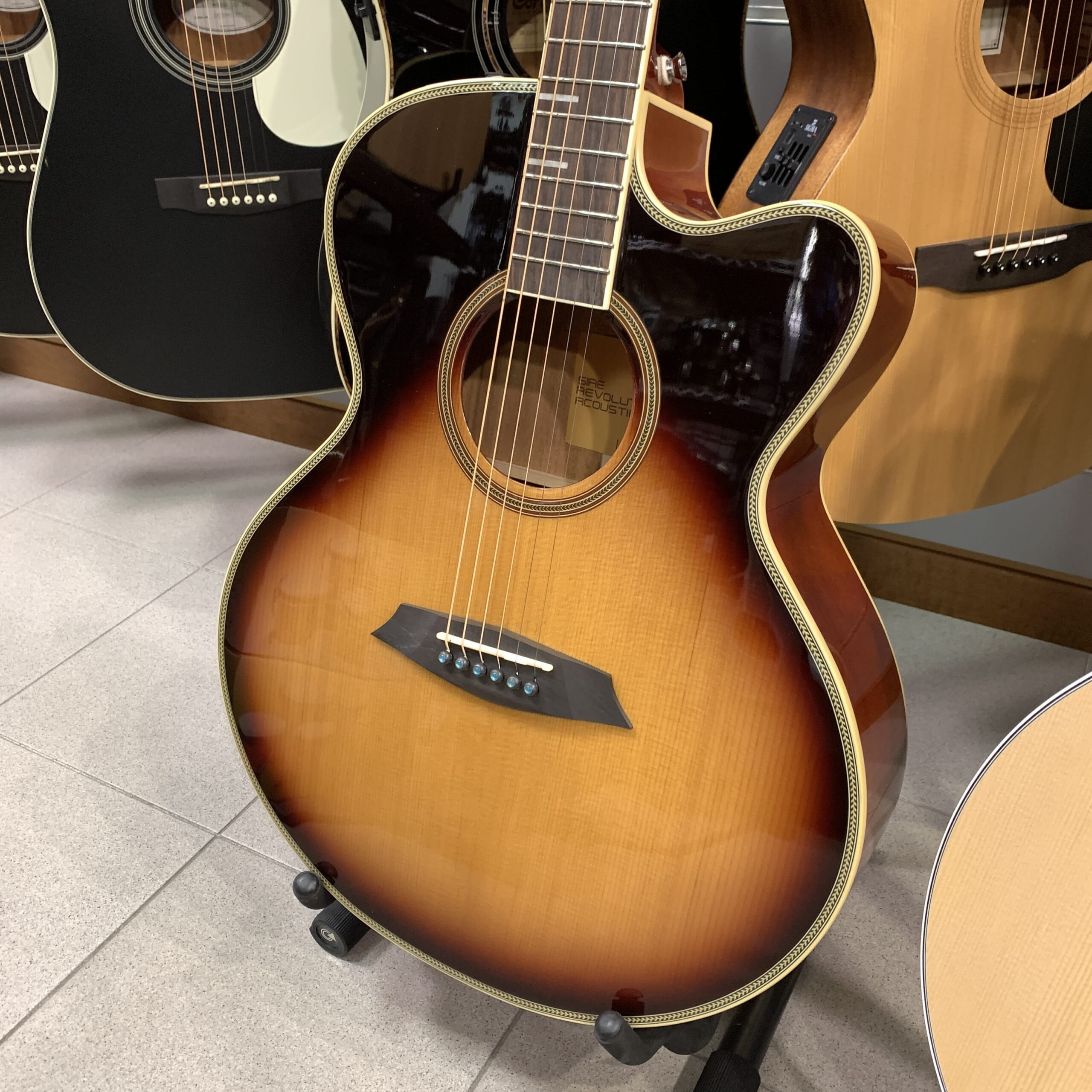 SIRE GUITARS A4-G Cutaway Vintage Sunburst
